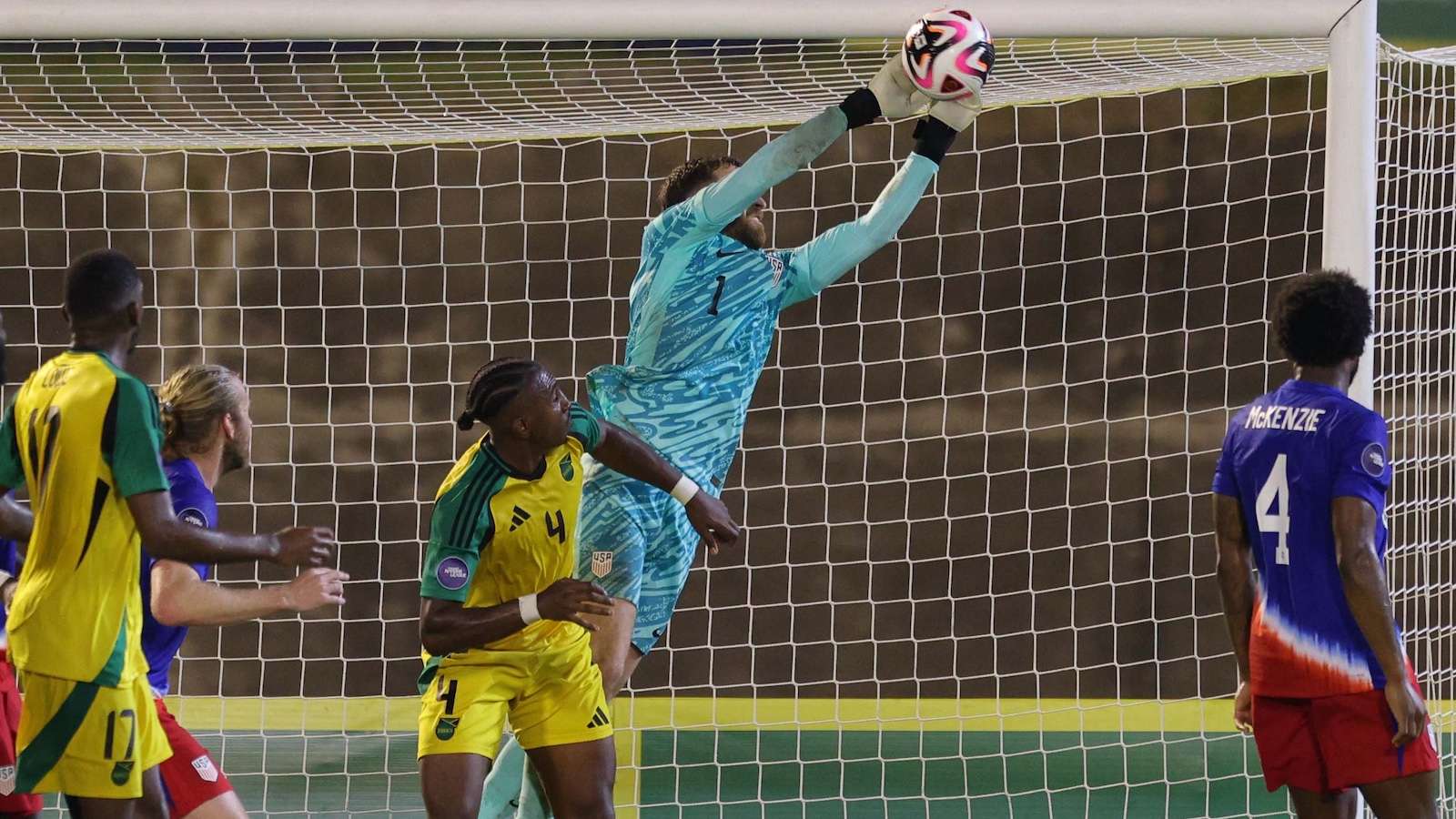 在帮助队伍 在帮助队伍